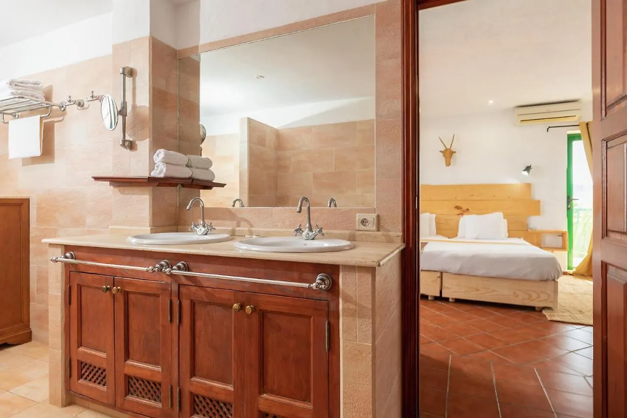 ****  Surfescape Fuerteventura Bed & Breakfast Lajares Spain